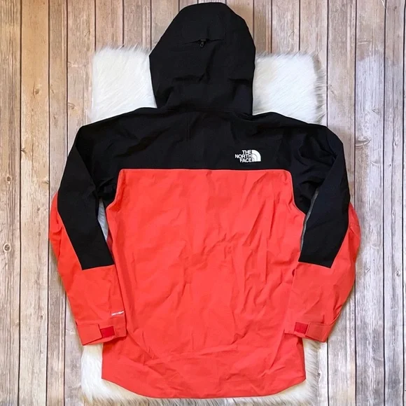 The North Face Men’s DryVent Shell Ski Jacket In Flare - Picture 5 of 7
